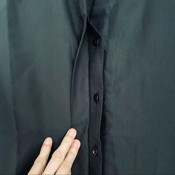 Eileen Fisher Black Split Neck Hidden Button Top Medium - Picture 3 of 6